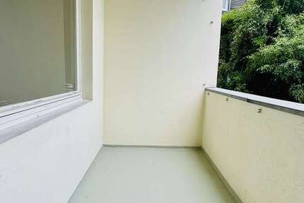 Wohnung Düsseldorf Düsseltal - 2 Zimmer, 65 m&sup2;, 1.150&euro; | Angebot:27477793