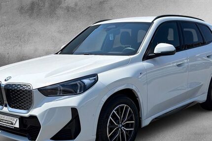 BMW iX1 18.000 km 49.890 &euro; Krefeld 47800
