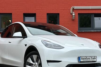 Tesla Model Y 54.845 km 34.990 &euro; Neuss 41472