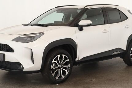 Toyota Yaris Cross 7.800 km 24.484 &euro; Düsseldorf 40233