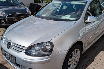 VW Golf 73.600 km 4.950 &euro; Mülheim-Ruhr 45473
