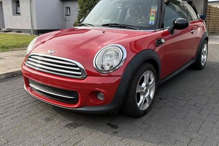Mini Cooper 146.500 km 3.950 &euro; Neuss Reuschenberg 41466