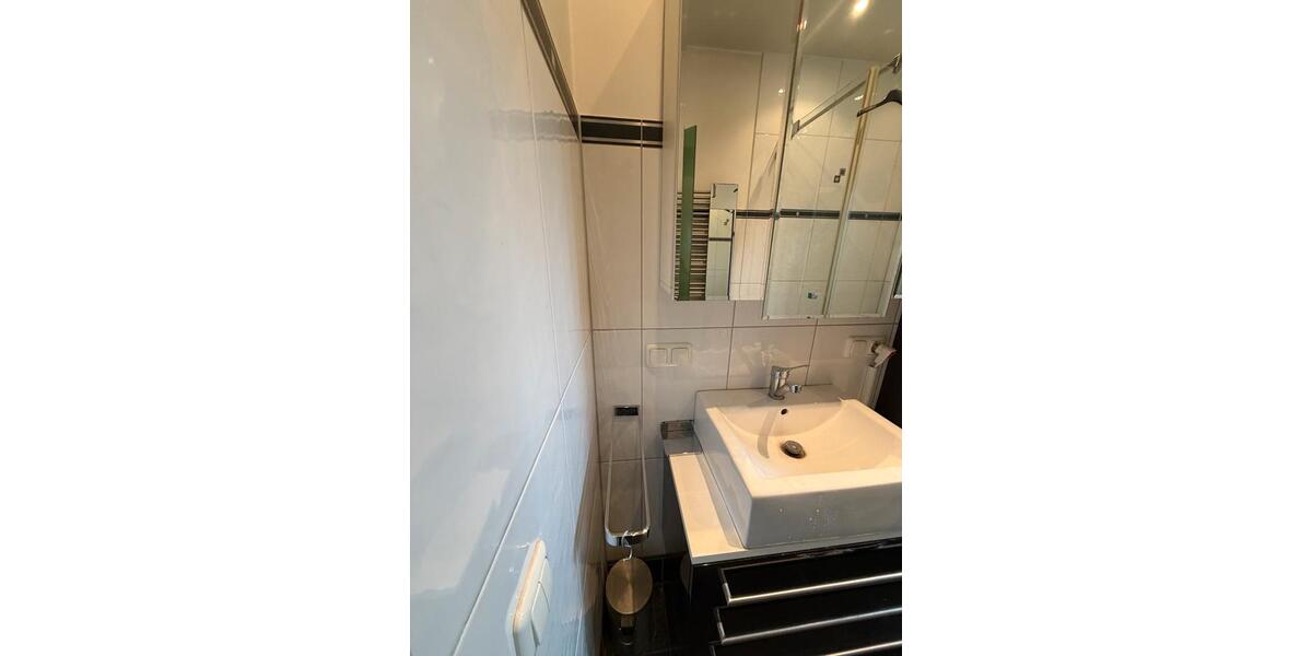 Etagenwohnung Duisburg Ruhrort - 2.5 Zimmer, 75 m&sup2;, 890&euro; | Angebot:27553888