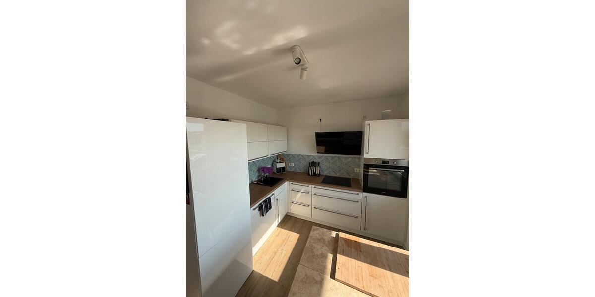 Etagenwohnung Meerbusch - 2 Zimmer, 81 m&sup2;, 1.350&euro; | Angebot:27550884