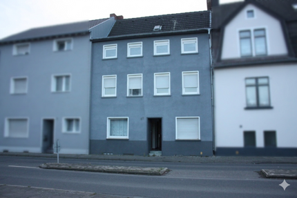 Haus Bedburg Blerichen - 10 Zimmer, 176 m&sup2;, 349.500&euro; | Angebot:27341487