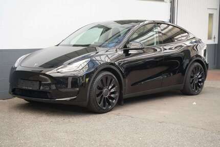 Tesla Model Y 79.998 km 36.550 &euro; Mönchengladbach 41236