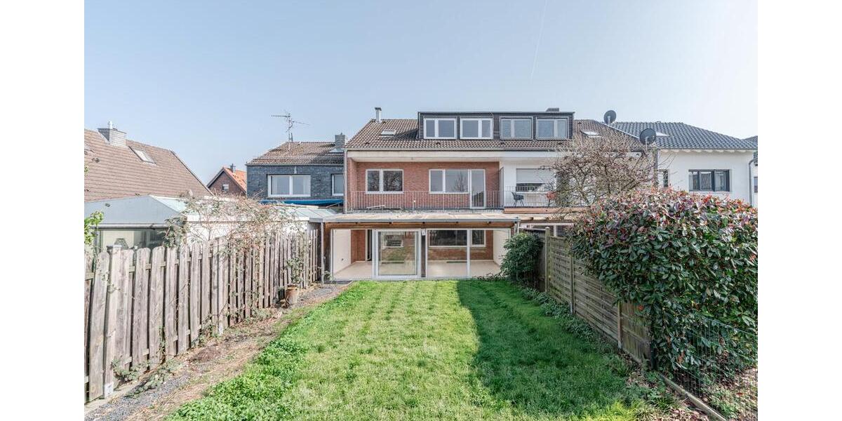 Reihenhaus Mönchengladbach West - 7 Zimmer, 187 m&sup2;, 295.000&euro; | Angebot:27535038