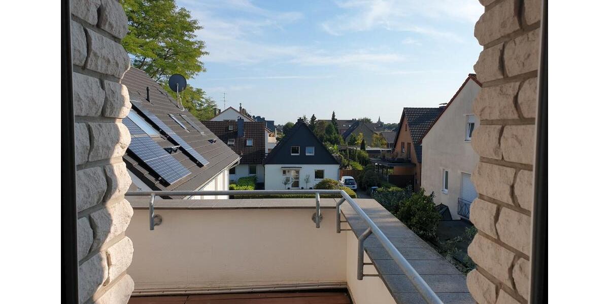 Dachgeschoßwohnung Langenfeld (Rheinland) - 3 Zimmer, 85 m&sup2;, 289.000&euro; | Angebot:27514302