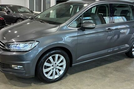 VW Touran 202.000 km 13.500 &euro; Willich 47877