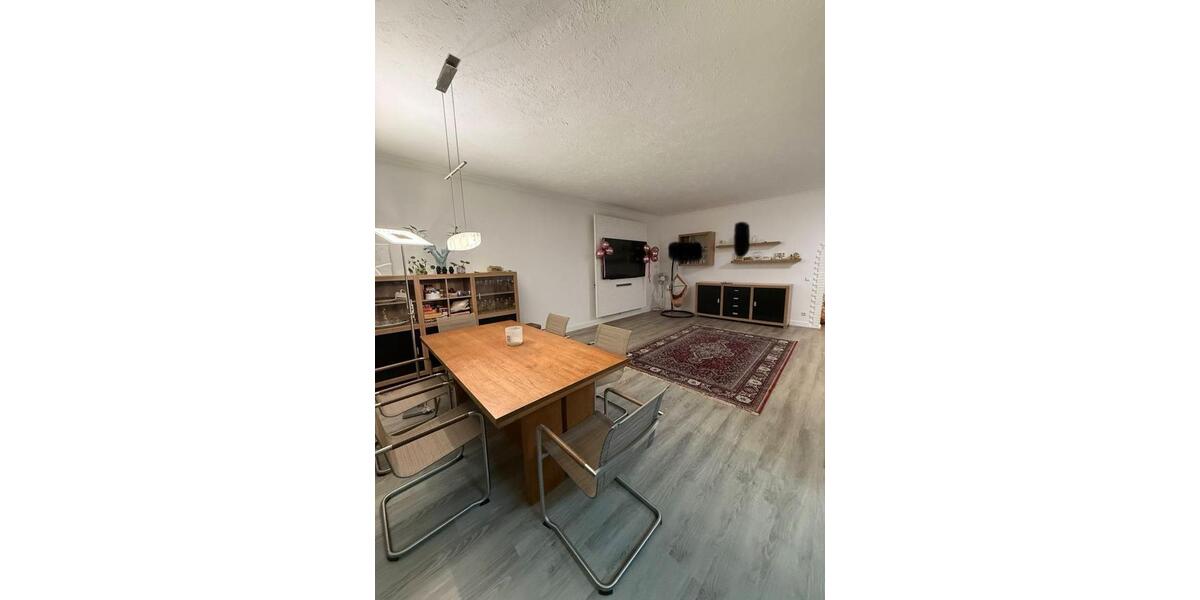 Etagenwohnung Krefeld Cracau - 3 Zimmer, 110 m&sup2;, 315.000&euro; | Angebot:26096565