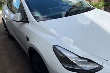 Tesla Model Y 26.598 km 36.300 &euro; Solingen, Klingenstadt 42699