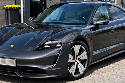 Porsche Taycan 55.000 km 51.990 &euro; Kaarst 41564