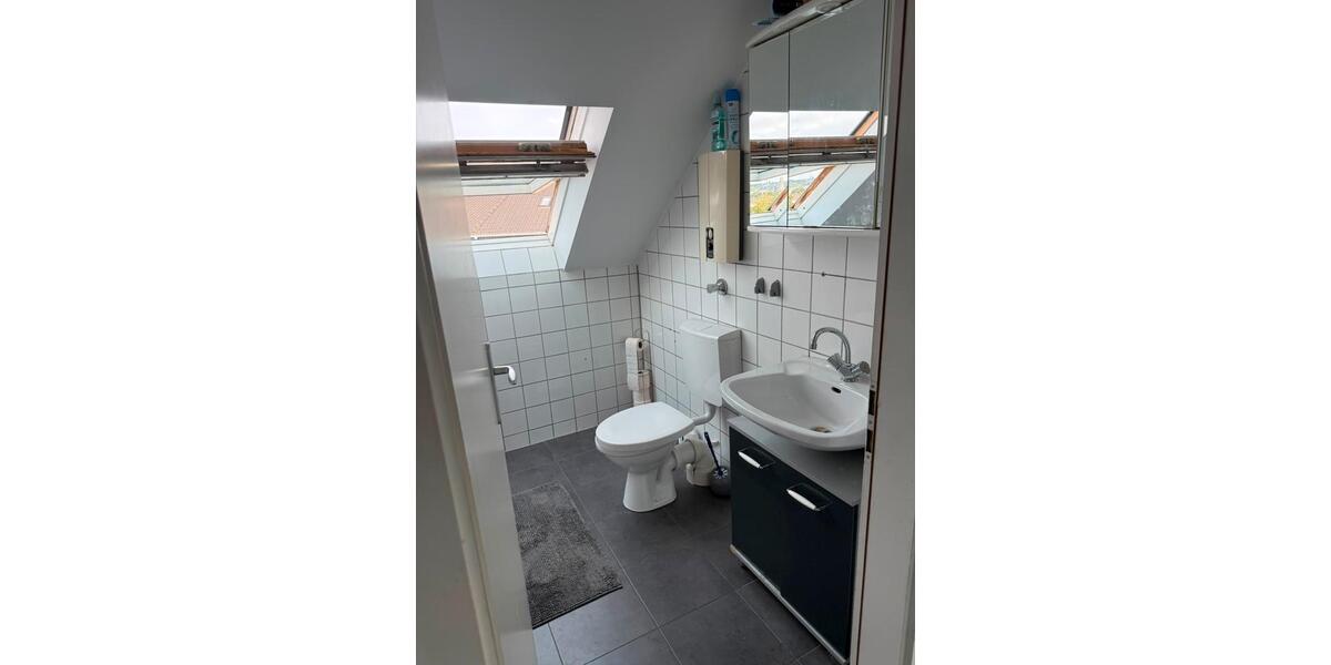 Dachgeschoßwohnung Mülheim an der Ruhr - 2 Zimmer, 50 m&sup2;, 750&euro; | Angebot:27543493
