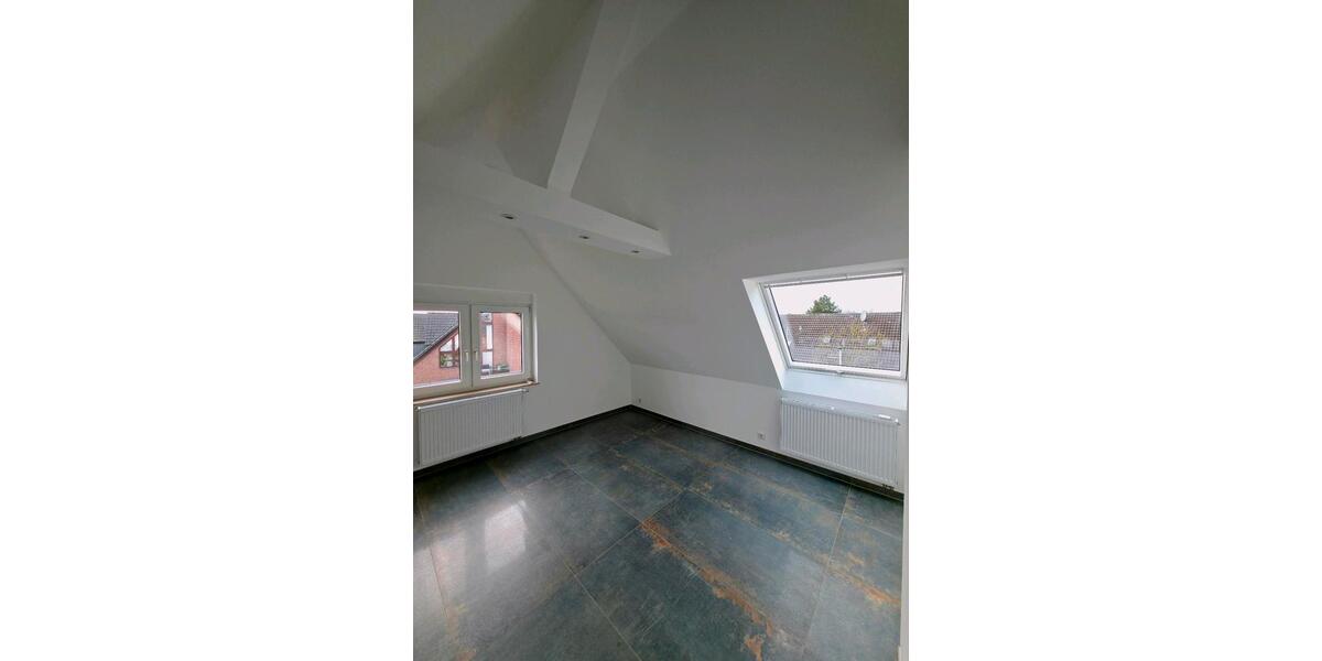 Dachgeschoßwohnung Kaarst - 1 Zimmer, 45 m&sup2;, 750&euro; | Angebot:27569842