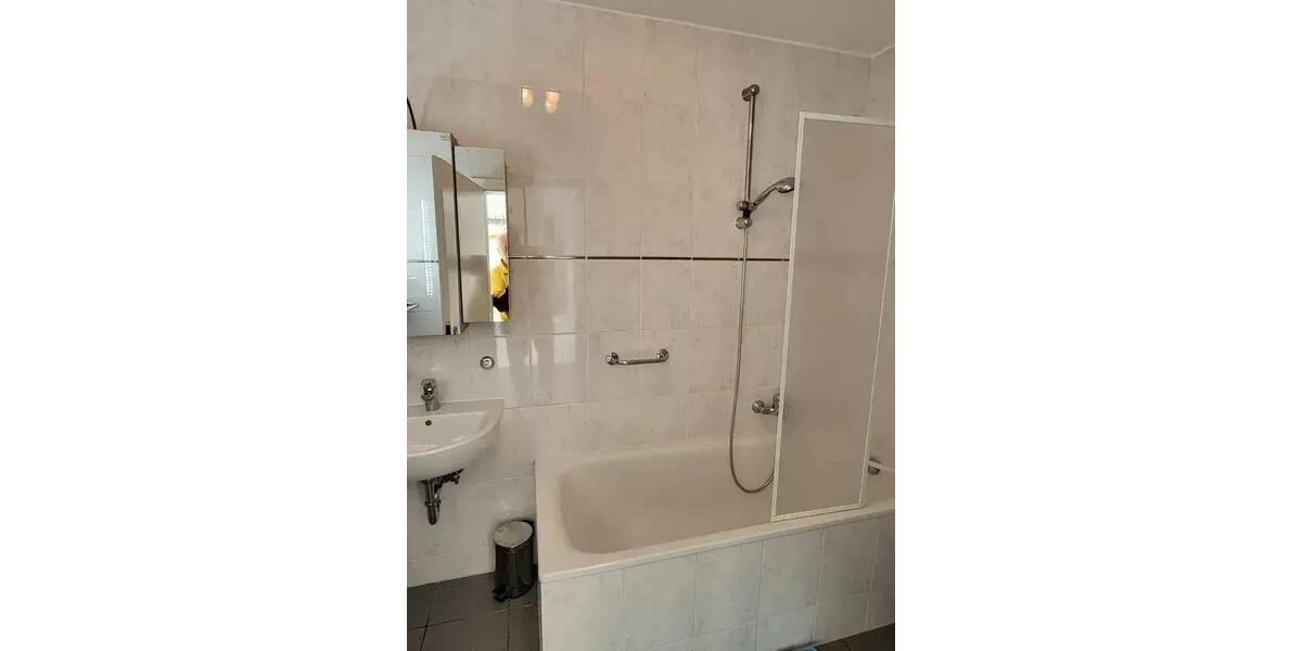 Erdgeschoßwohnung Mettmann - 2 Zimmer, 65 m&sup2;, 890&euro; | Angebot:27539305