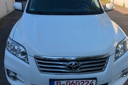 Toyota RAV 4 149.000 km 11.490 &euro; Düsseldorf 40468