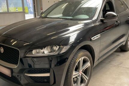 Jaguar F-Pace 84.000 km 15.900 &euro; Düsseldorf 40233