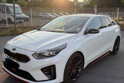 Kia pro ceed / ProCeed 90.000 km 16.599 &euro; Duisburg 47167