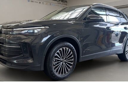 VW Tiguan 12.369 km 35.243 &euro; Krefeld 47805