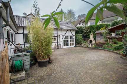 Haus Leichlingen - 6 Zimmer, 182 m&sup2;, 545.000&euro; | Angebot:27314764