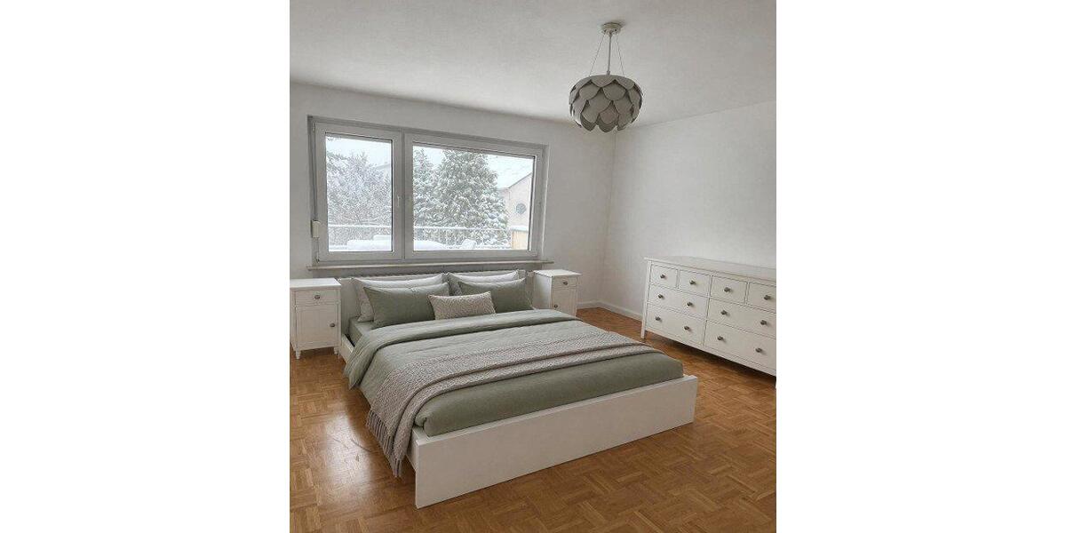 Etagenwohnung Düsseldorf Stadtbezirk 5 - 2 Zimmer, 64 m&sup2;, 1.180&euro; | Angebot:27548818