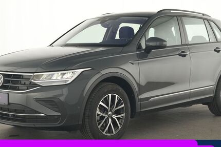 VW Tiguan 3.679 km 29.895 &euro; Neuss 41460