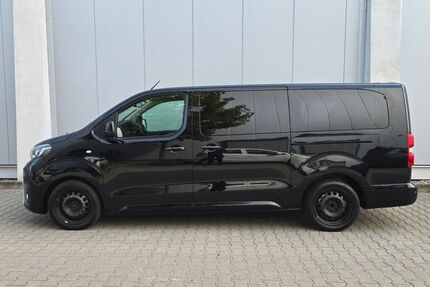Toyota Proace (Verso) 291.000 km 16.250 &euro; Düsseldorf - Bezirk 8 40231