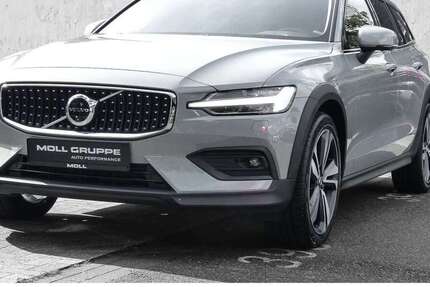 Volvo V60 Cross Country 36.153 km 39.980 &euro; Düsseldorf 40474