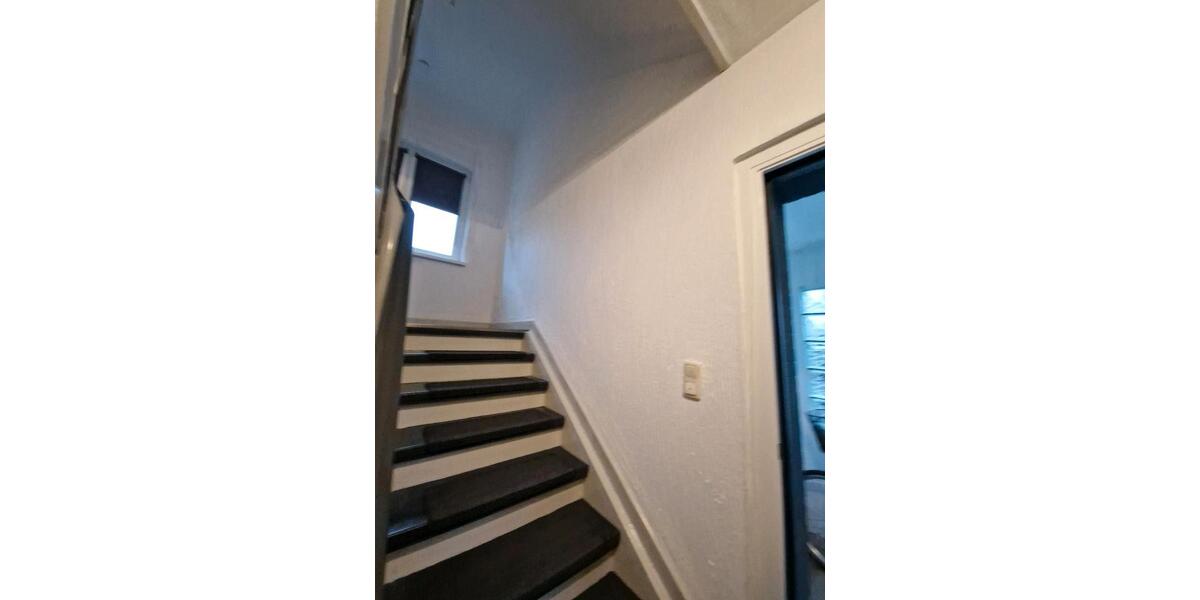 Dachgeschoßwohnung Mülheim an der Ruhr Broich - 2 Zimmer, 52 m&sup2;, 550&euro; | Angebot:27545451