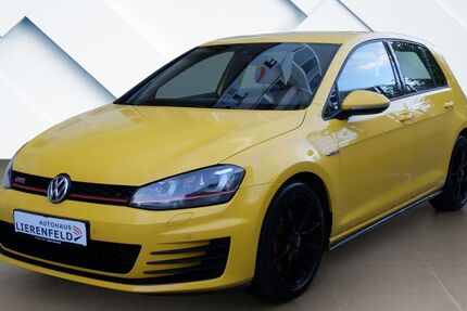 VW Golf 124.999 km 14.990 &euro; Düsseldorf 40231