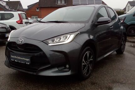 Toyota Yaris 9.999 km 21.880 &euro; Viersen 41748