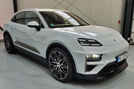 Porsche Macan 12.000 km 105.889 &euro; Haan 42781