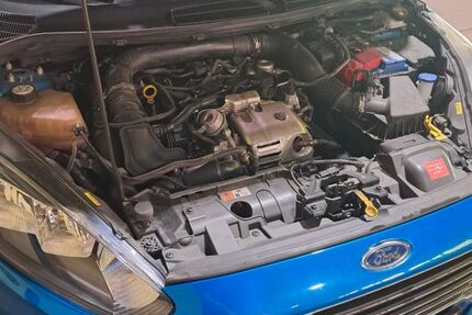 Ford Fiesta 141.000 km 3.600 &euro; Solingen 42697