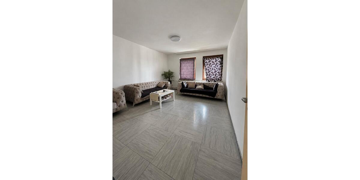 Etagenwohnung Krefeld - 2 Zimmer, 75 m&sup2;, 800&euro; | Angebot:27541604