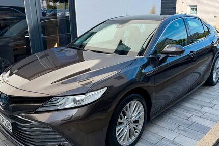 Toyota Camry 105.350 km 28.590 &euro; Mönchengladbach 41199