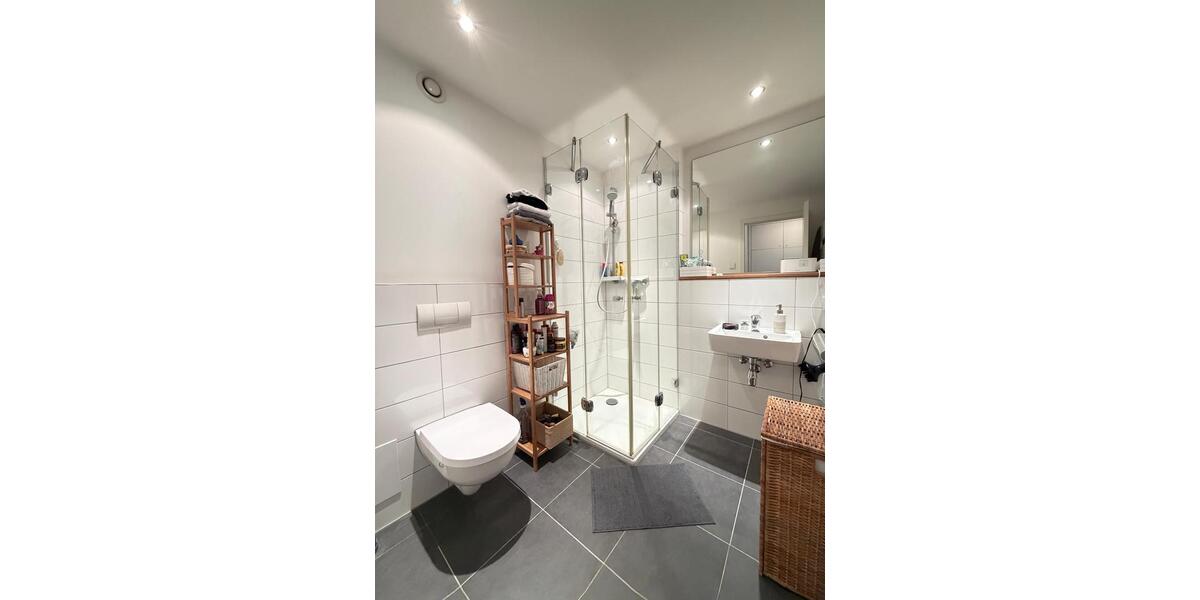 Etagenwohnung Düsseldorf Stadtbezirk 7 - 2.5 Zimmer, 82 m&sup2;, 1.952&euro; | Angebot:27548846