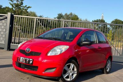 Toyota Yaris 195.942 km 1.600 &euro; Düsseldorf 40599