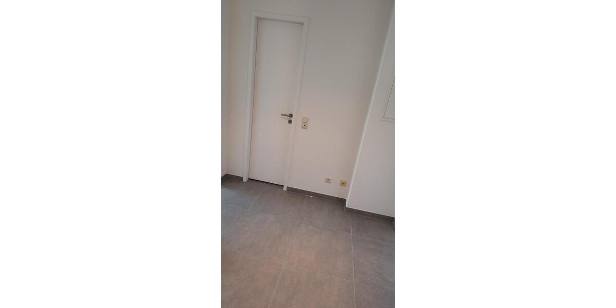 Etagenwohnung Mönchengladbach Nord - 2 Zimmer, 77 m&sup2;, 770&euro; | Angebot:27539324