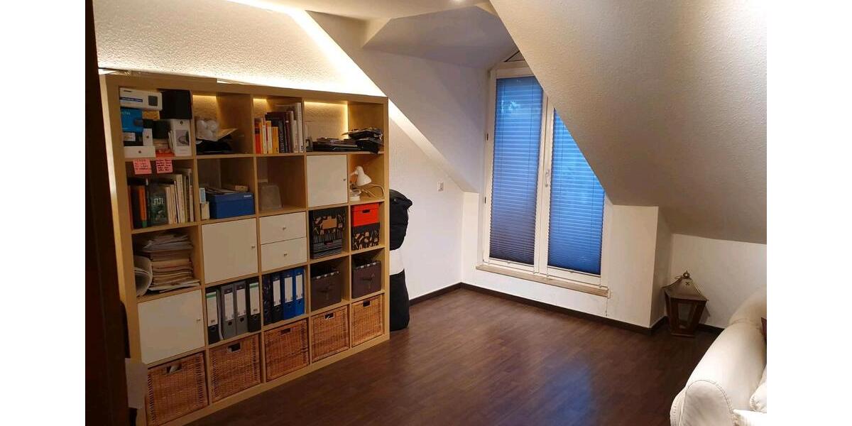 Dachgeschoßwohnung Neuss Furth-Mitte - 2 Zimmer, 63 m&sup2;, 259.000&euro; | Angebot:27456099