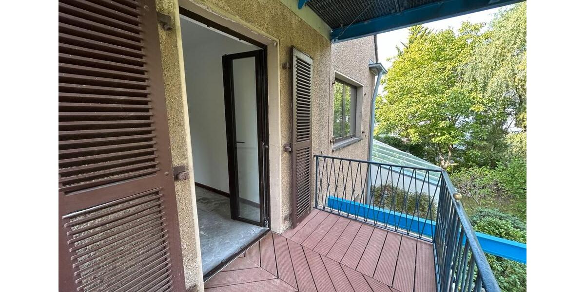 Etagenwohnung Düsseldorf Stadtbezirk 9 - 3 Zimmer, 105 m&sup2;, 1.650&euro; | Angebot:27533590