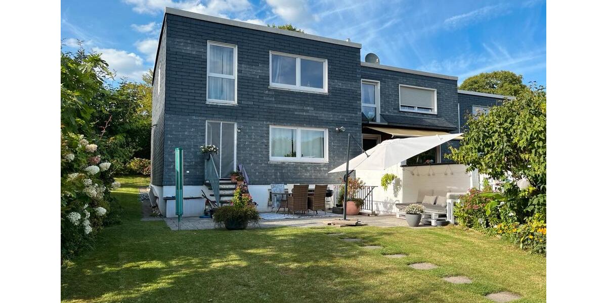 Reihenhaus Solingen Central - 4 Zimmer, 120 m&sup2;, 485.000&euro; | Angebot:27537396