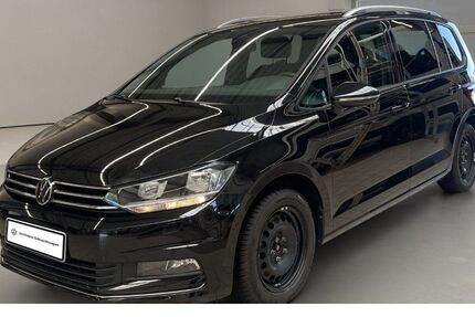 VW Touran 8.199 km 33.332 &euro; Krefeld 47805