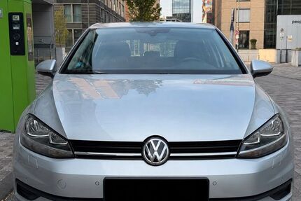 VW Golf 97.000 km 13.500 &euro; düsseldorf 40227