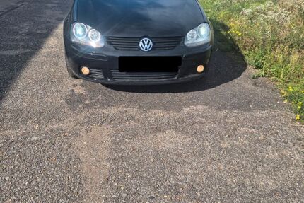 VW Golf 161.000 km 4.444 &euro; Solingen 42659