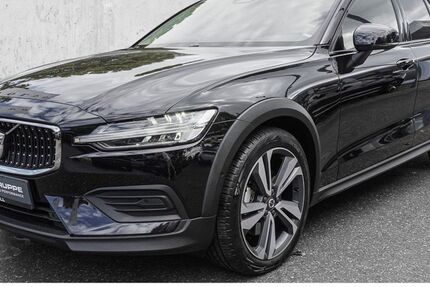 Volvo V60 Cross Country 22.034 km 34.630 &euro; Düsseldorf 40474