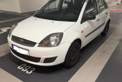 Ford Fiesta 269.890 km 950 &euro; Neuss 41469