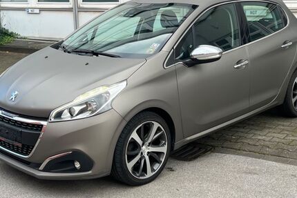 Peugeot 208 186.110 km 4.400 &euro; Neuss 41469