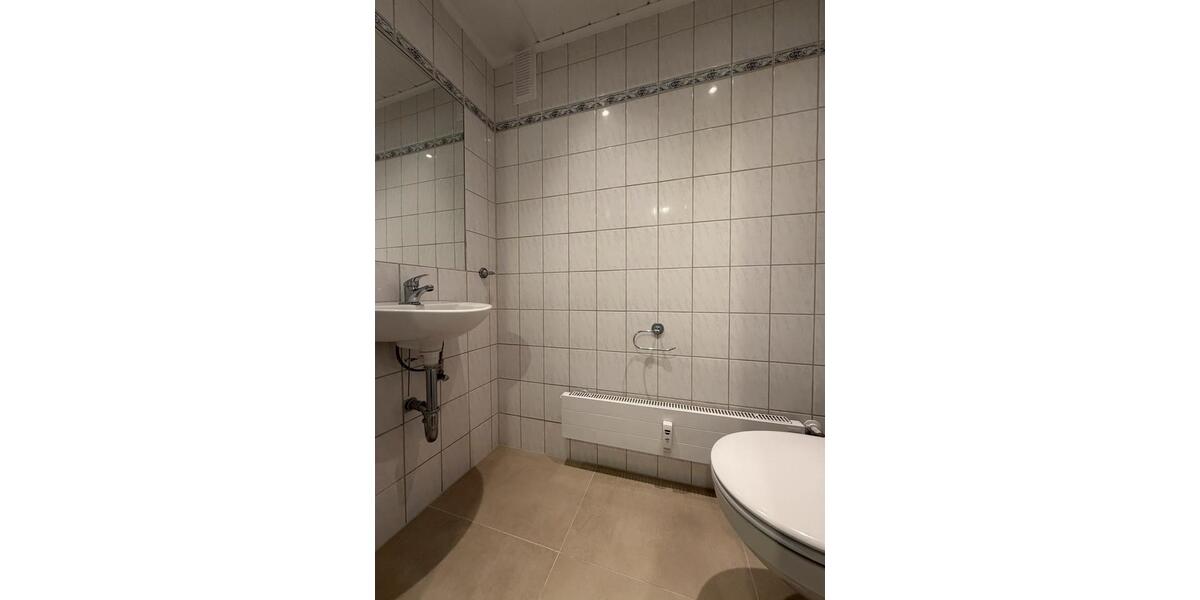 Etagenwohnung Grefrath - 4 Zimmer, 120 m&sup2;, 1.500&euro; | Angebot:27565934