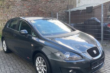 Seat Leon 92.200 km 4.999 &euro; Solingen 42655