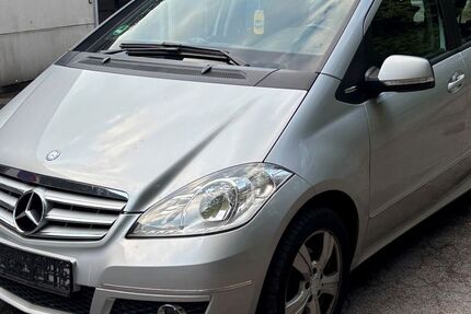 Mercedes-Benz A 180 182.300 km 2.990 &euro; Solingen 42697